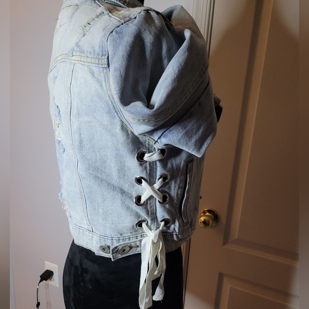 POL Light Blue Distressed Jean Jacket With Side Tie Up. Sz M. NWOT *Callout - Picture 4 of 8
